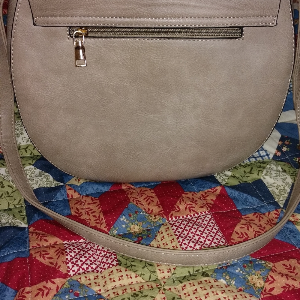Handbag - Picture 2 of 3